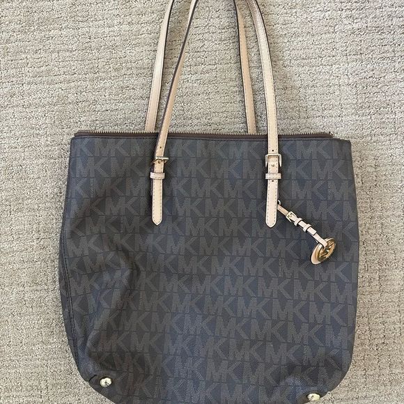 Michael Kors Tote Purse - Picture 5 of 7